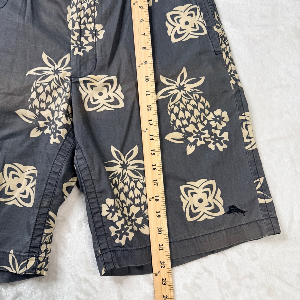 Tommy Bahama Relax Chinos Mens 33 Grey Pineapple Tropical Golf Vacation Shorts - Picture 9 of 12
